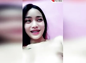 Gorgeous girl outlander Thailand masturbates close by magic wand