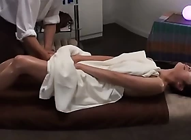 Busty japanese MILF Reiko Kobayakawa got pounded after massage