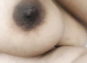 boobs & nipple squeeze - desi aunty