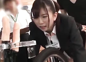 SOD FEMALE EMPLOYEE 2 HOLES ALTERNATING INSERT Pinnacle BICYCLE IS OK!YUKA HONBASHI, A FEMALE EMPLOYEE OF THE ORGANIZATION DEPARTMENT, WHO BECAME A LABORATORY BASE FOR NEW DEVELOPMENT Ourselves