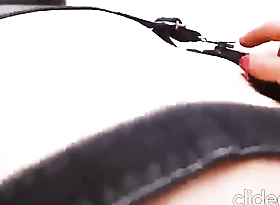 eri kitami idola gravure con fetiche de latex hace videos con su amigas y mostrando su culazo