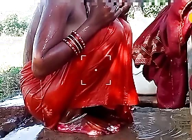 Neha bhabhi was taking bath outside, husband's cock stood on touching and this chab went home and fucked Neha bhabhi